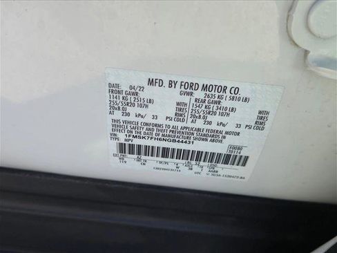 Used 2022 Ford Explorer Limited w/ Equipment Group 301A image 26