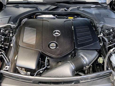 Used 2023 Mercedes-Benz C 300 4MATIC Sedan image 32
