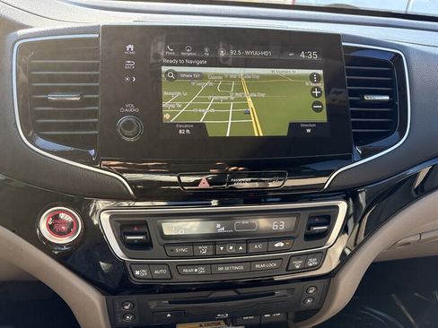 Used 2020 Honda Pilot Elite image 11