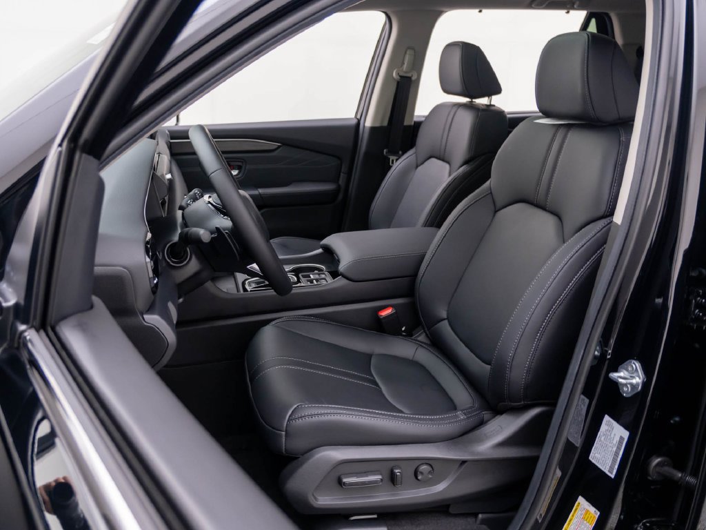 New 2026 Honda Pilot Touring image 16