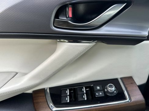 Certified 2023 MAZDA CX-9 Signature image 8