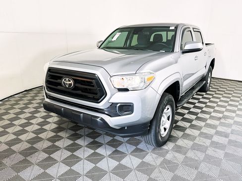 Used 2021 Toyota Tacoma SR AWD/4WD image 7