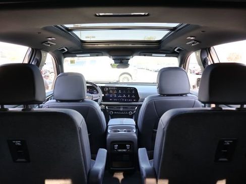 Used 2026 Chevrolet Traverse High Country w/ LPO, Floor Liner Package AWD/4WD image 20