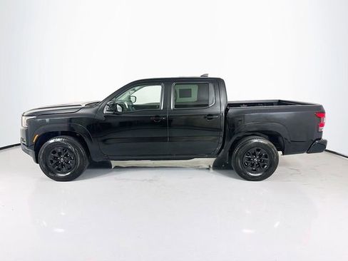 Certified 2024 Nissan Frontier SV image 6