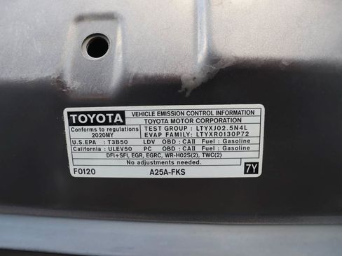 Used 2020 Toyota Camry SE w/ Cold Weather Package AWD/4WD image 7