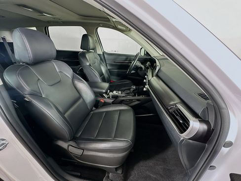 Used 2025 Kia Telluride S AWD/4WD image 35