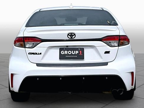 Used 2024 Toyota Corolla SE FWD image 5