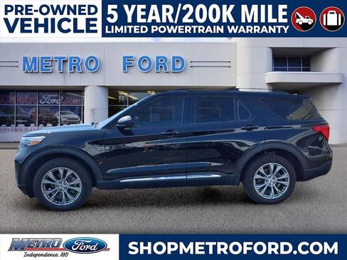 Used 2023 Ford Explorer XLT w/ Equipment Group 202A image 7