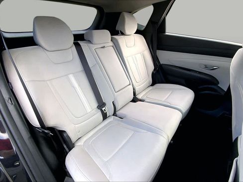 Used 2025 Hyundai Tucson SEL FWD image 18