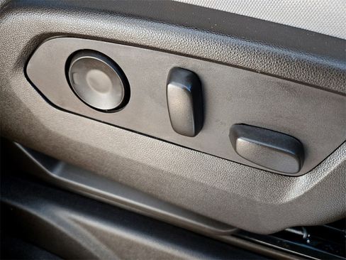 Used 2021 Chevrolet Tahoe LS image 29