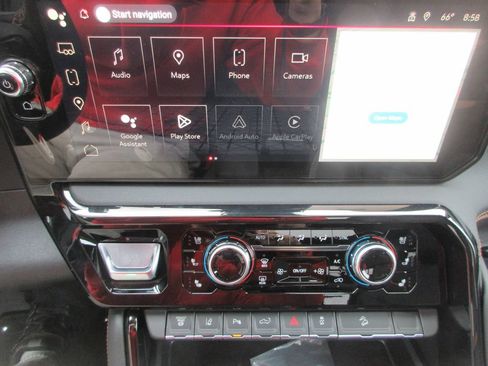 New 2026 GMC Sierra 2500 AT4 w/ AT4 Premium Plus Package AWD/4WD image 20