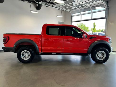 Used 2022 Ford F150 Raptor w/ Equipment Group 801A High AWD/4WD image 9