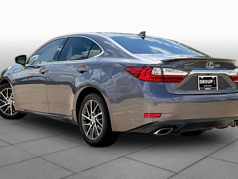 Used 2018 Lexus ES 350 w/ Luxury Package w/Wood Trim FWD image 11
