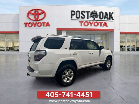 Used 2019 Toyota 4Runner SR5 RWD image 8