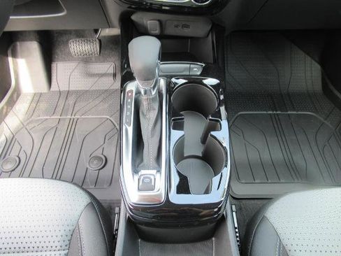 New 2025 Chevrolet Trax LT w/ Driver Confidence Package image 21