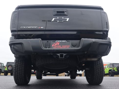 Used 2018 Chevrolet Colorado ZR2 w/ ZR2 Midnight Special Edition image 9