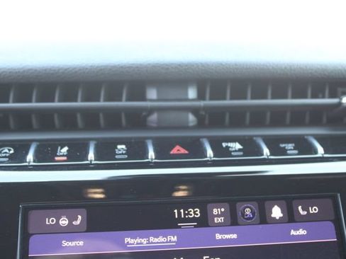 Used 2025 Jeep Grand Cherokee Altitude RWD image 23