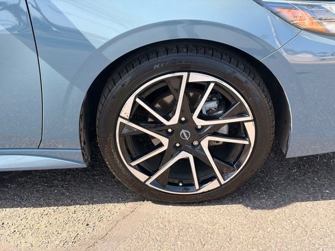 Certified 2024 Nissan Sentra SR w/ SR Premium Package FWD image 10