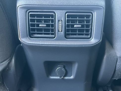 Used 2024 Toyota RAV4 LE AWD/4WD image 34