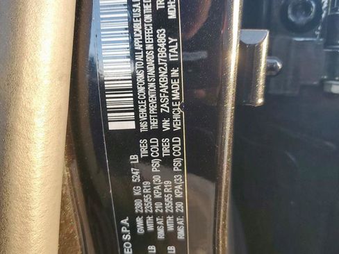 Used 2018 Alfa Romeo Stelvio Ti image 23