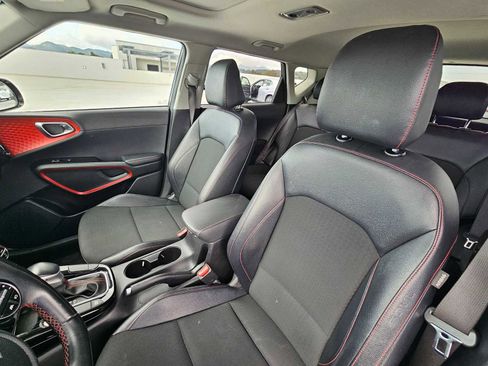 Used 2023 Kia Soul GT-Line FWD image 25