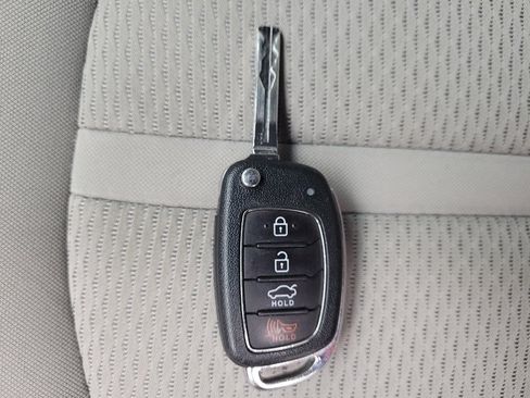 Used 2019 Hyundai Sonata SE w/ Cargo Package FWD image 32