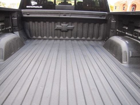 Used 2021 Chevrolet Silverado 1500 LT Trail Boss w/ LT Trail Boss Premium Package image 29