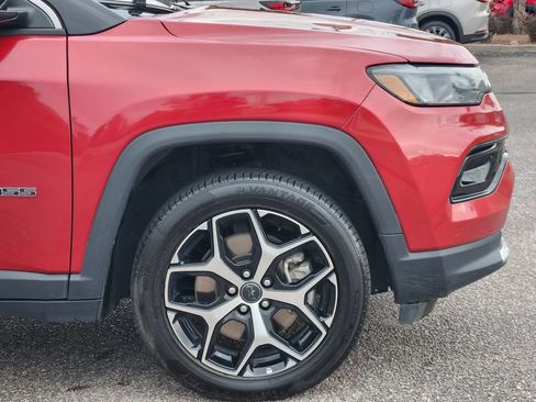 Used 2025 Jeep Compass Limited AWD/4WD image 29