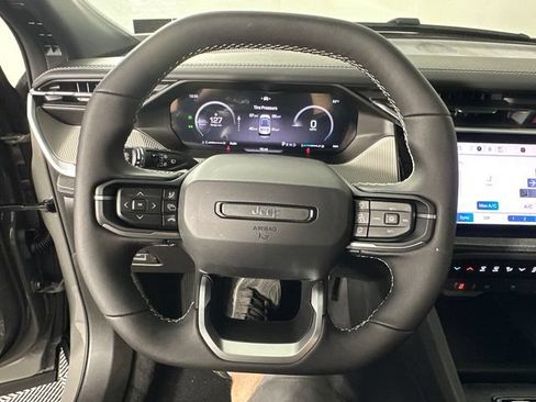 New 2026 Jeep Cherokee Laredo AWD/4WD image 26