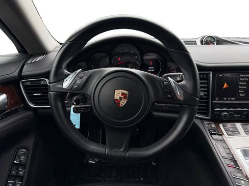 Used 2014 Porsche Panamera 4 image 12