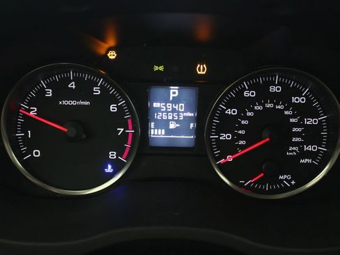 Used 2017 Subaru Crosstrek 2.0i Premium image 4