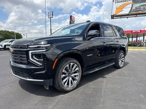 Used 2025 Chevrolet Tahoe High Country w/ Sun And Tow Package AWD/4WD image 2