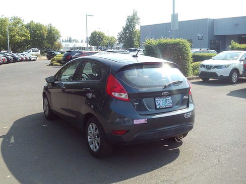 Used 2011 Ford Fiesta SE w/ 203A Rapid Spec Order Code FWD image 3