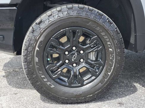 Certified 2024 Chevrolet Silverado 1500 ZR2 w/ Technology Package AWD/4WD image 12