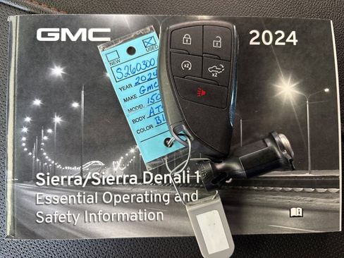 Used 2024 GMC Sierra 1500 AT4 w/ Technology Package AWD/4WD image 35
