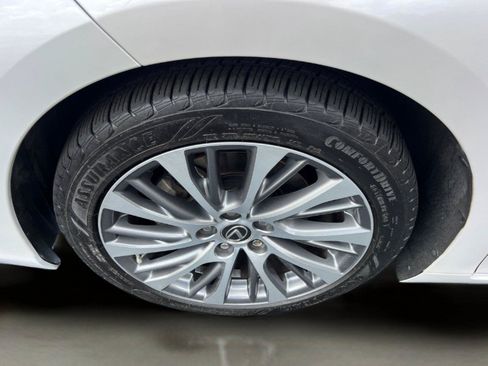 Used 2019 Lexus ES 350 w/ Accessory Package 2 FWD image 11