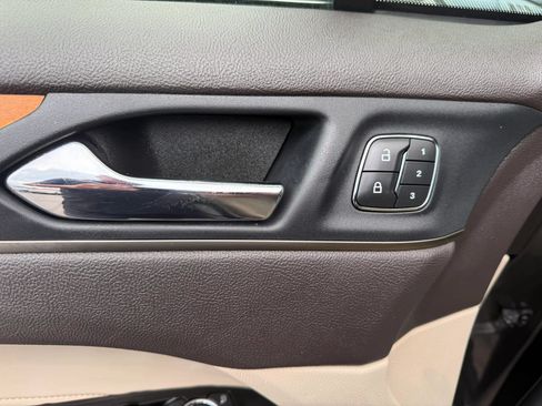 Used 2019 Lincoln MKC Select w/ Select Plus Package AWD/4WD image 29