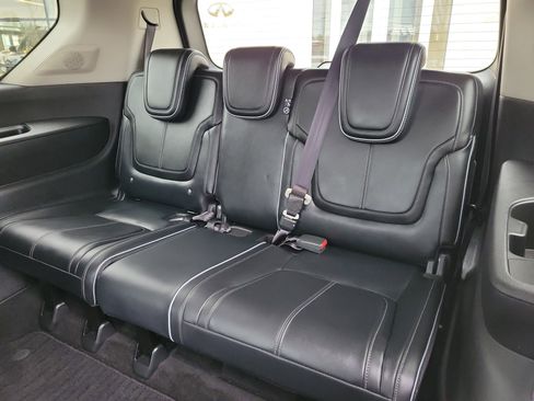 Used 2025 INFINITI QX80 Sensory AWD/4WD image 30