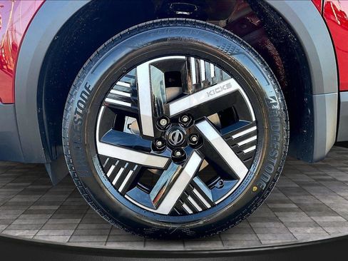 New 2026 Nissan Kicks SV image 11