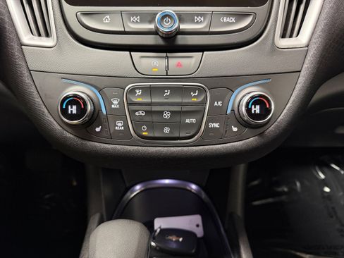 Used 2025 Chevrolet Malibu LT image 20
