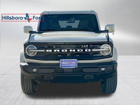New 2025 Ford Bronco Outer Banks AWD/4WD image 2