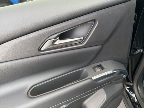 New 2026 Chevrolet Traverse LT w/ Midnight/Sport Edition image 30