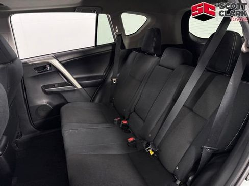 Used 2018 Toyota RAV4 XLE w/ Plus Extra Value Package FWD image 14