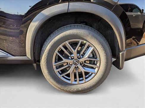 New 2026 Nissan Rogue S image 9