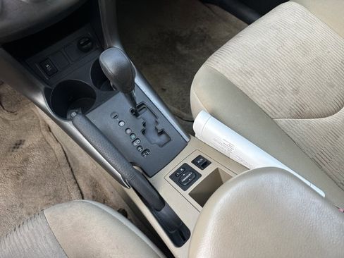 Used 2011 Toyota RAV4 4WD V6 image 32