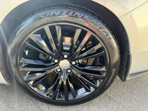 Used 2017 INFINITI Q60 3.0t w/ Premium Plus Package 3.0T image 26