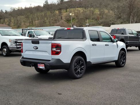 New 2025 Ford Maverick XLT w/ XLT Luxury Package image 5