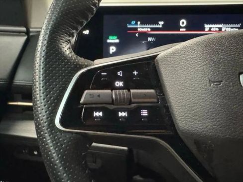 Used 2023 Nissan Ariya FWD image 19