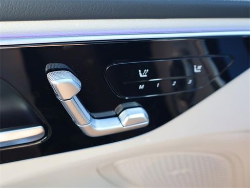 New 2025 Mercedes-Benz C 300 Sedan image 13