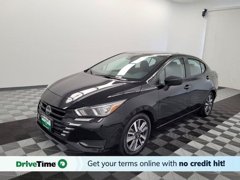 Used 2024 Nissan Versa SV FWD image 1